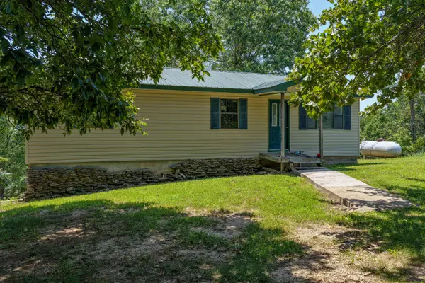 26247 St Highway U, Mansfield, MO 65704