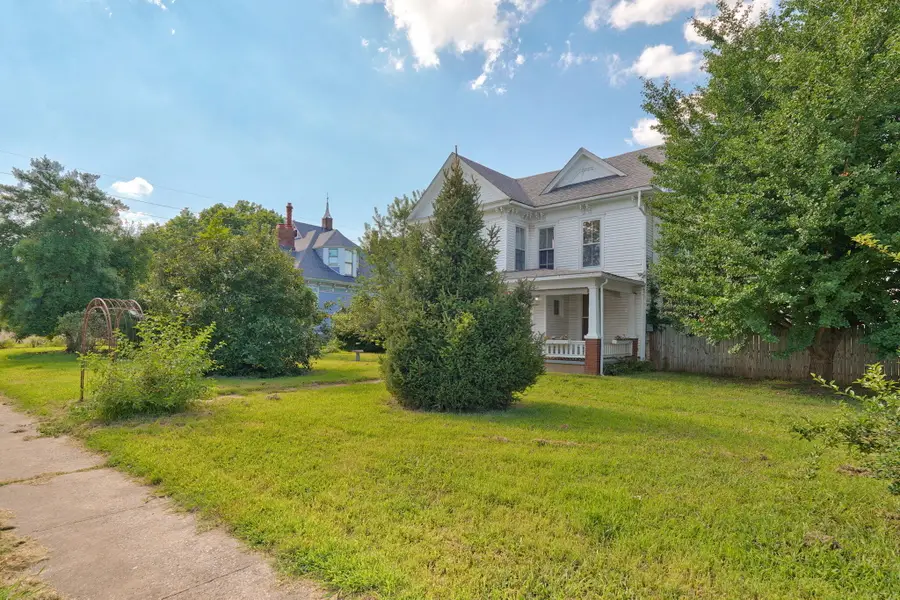925 W Walnut Street, Springfield, MO 65806 - #3