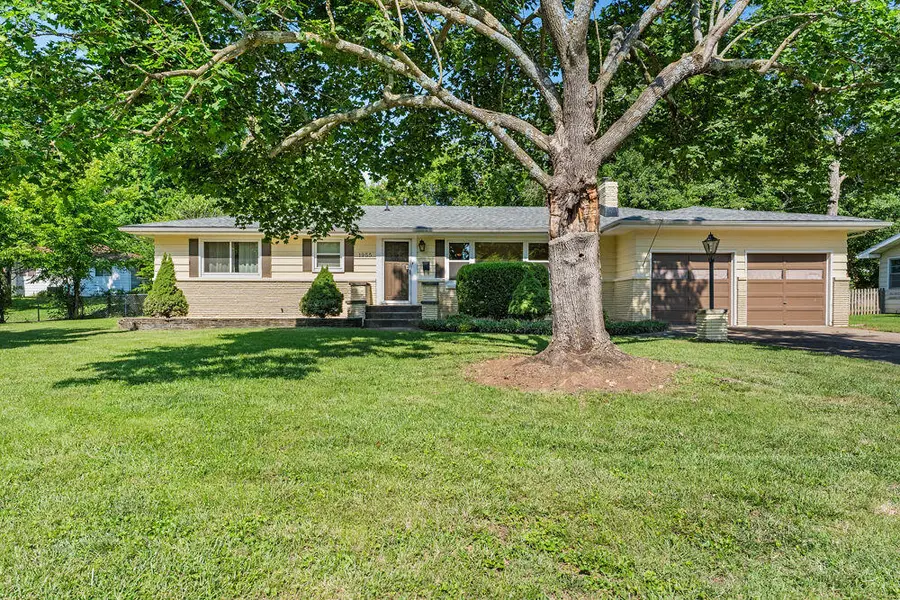 1955 S Valleyroad Avenue, Springfield, MO 65804 - #2