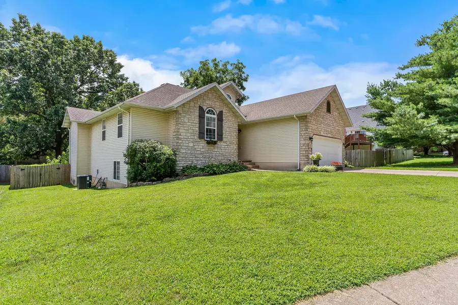 1212 W Merlin Drive, Ozark, MO 65721 - #2