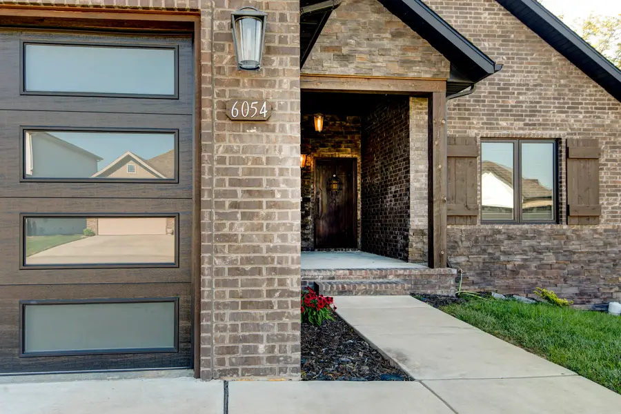 6054 S Maryland Avenue, Springfield, MO 65810 - #2