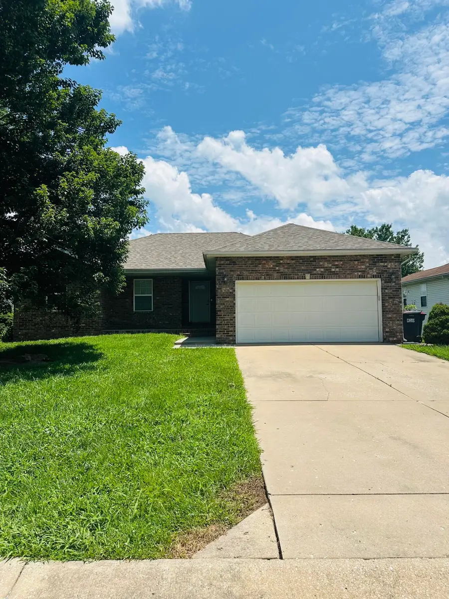 588 Clever Heights Court, Clever, MO 65631 - #2