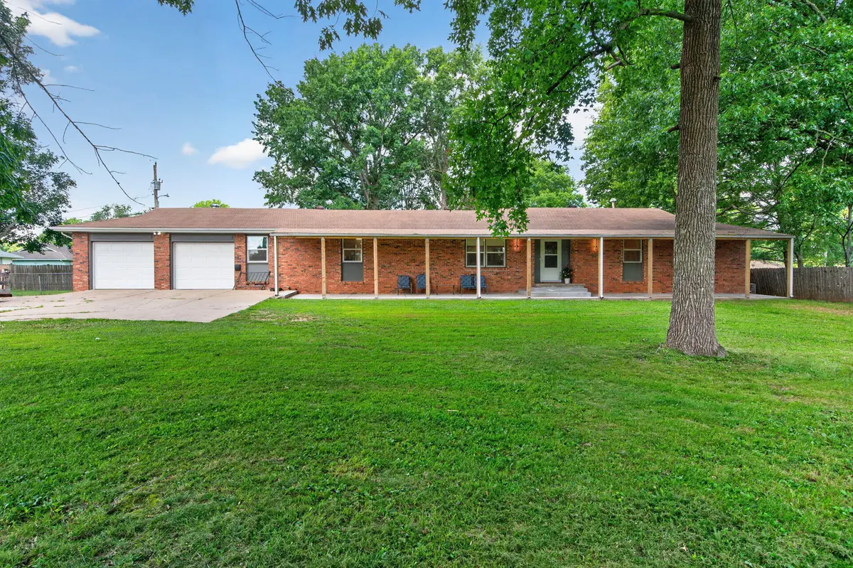 3643 S Scenic Avenue, Springfield, MO 65807 - #1