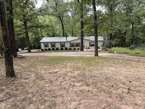 943 Hickory Lane, Pineville, MO 64856