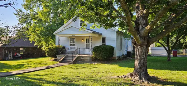 620 E Prairie Lane, Ash Grove, MO 65604