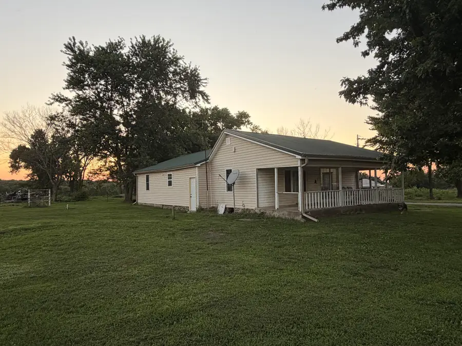 5625 Lawrence 1040, La Russell, MO 64848 - #2