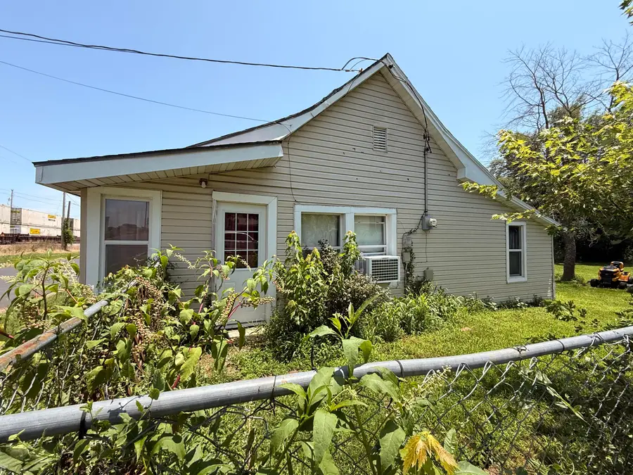 434 E Front Street, Mountain Grove, MO 65711 - #2