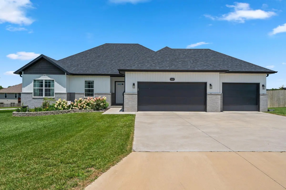 541 Fox Creek Road, Rogersville, MO 65742 - #1