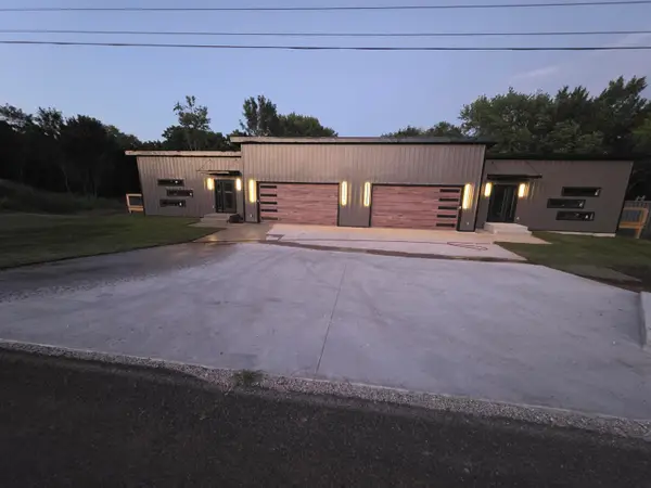 1535&1541 N Eisenhower Street, Monett, MO 65708