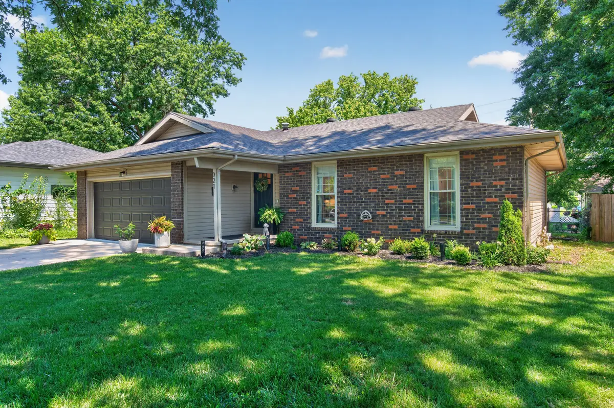 921 E Edgewood Street, Springfield, MO 65807 - #1