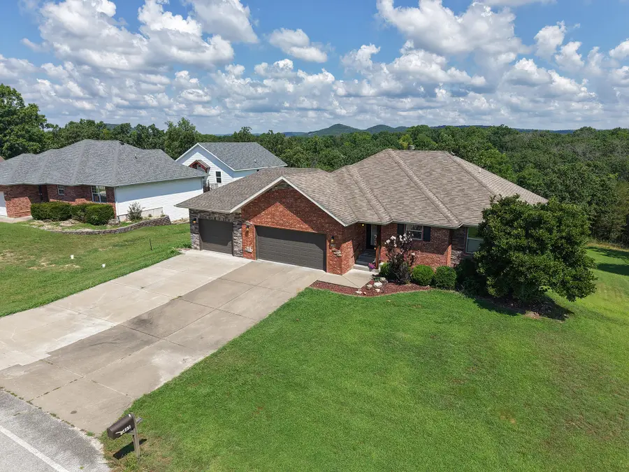 465 Uniqueville Lane, Lampe, MO 65681 - #2