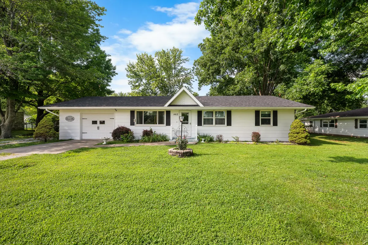 1417 W Locust Street, Bolivar, MO 65613 - #1