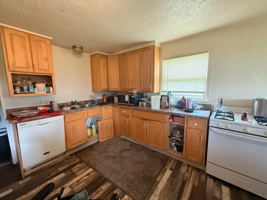 205 S Lake Street, Mountain Grove, MO 65711 - #2