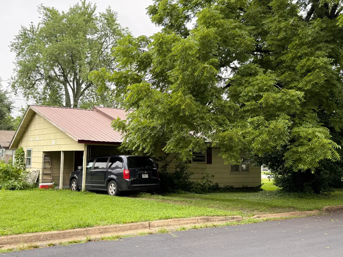 419 S Lake Street, Mountain Grove, MO 65711 - #1