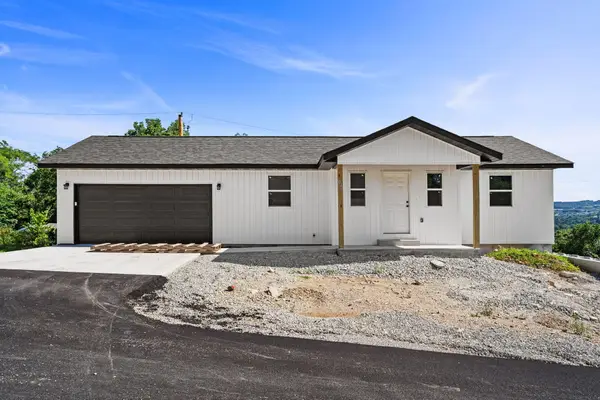 308 Hawthorne Street, Hollister, MO 65672