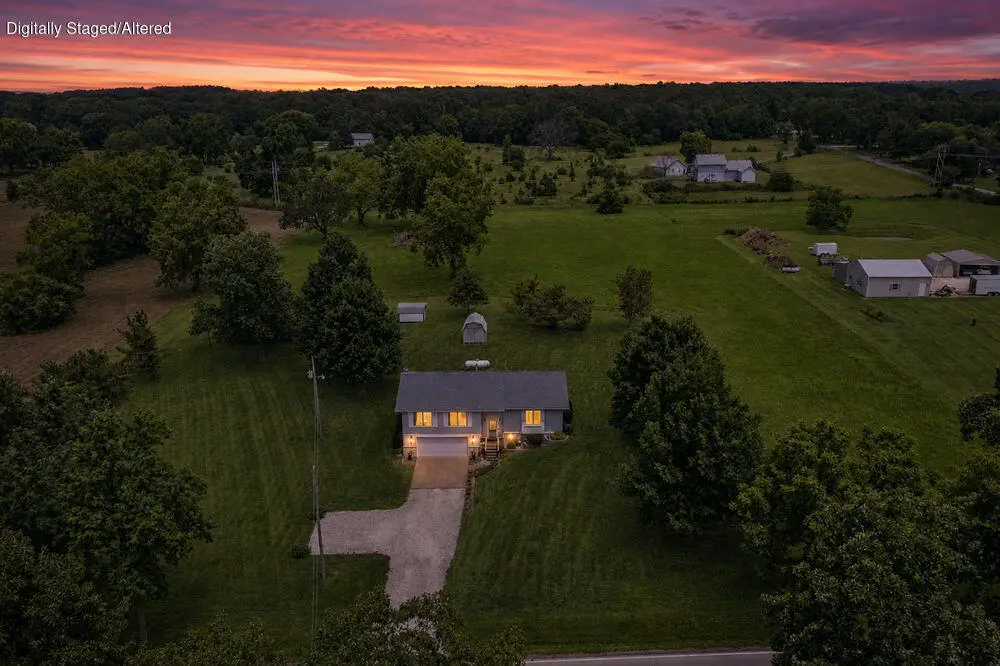 8471 E Farm Road 194, Rogersville, MO 65742 - #1