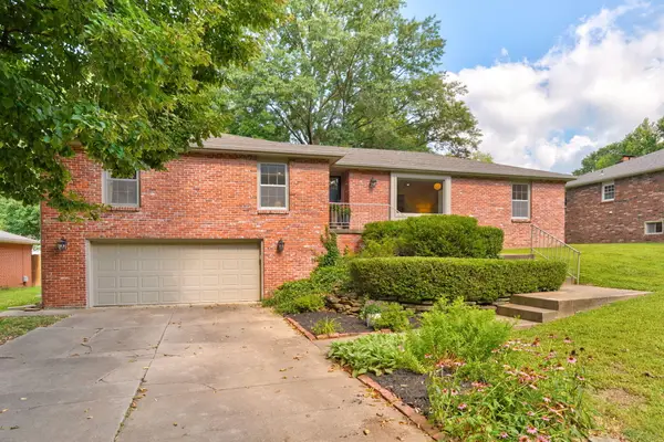2904 S Brentmoor Avenue, Springfield, MO 65804