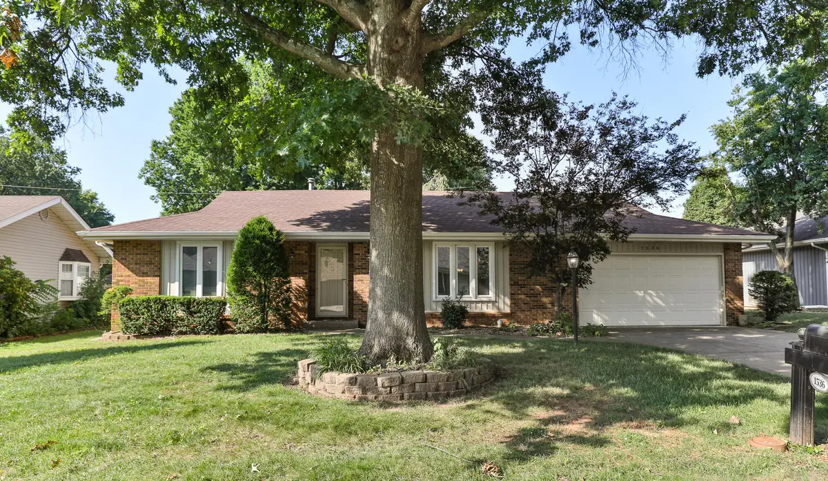 1536 E Hanover Street, Springfield, MO 65804 - #1