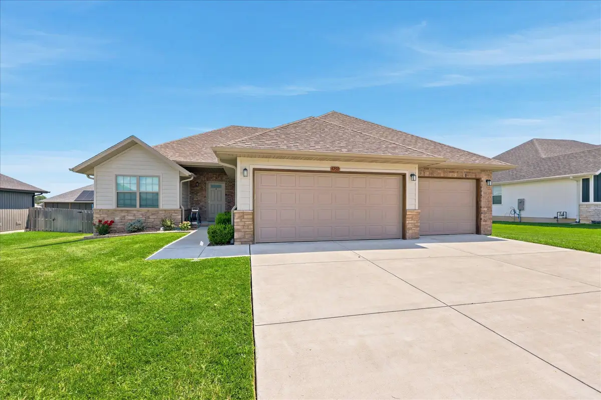 4292 N Venice Avenue, Ozark, MO 65721 - #1