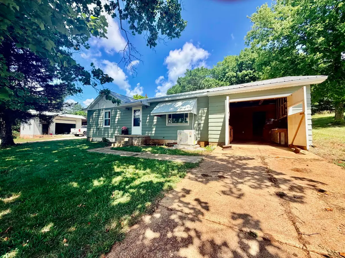 15003 W Old Eminence Rd 15017 Old E W, Eminence, MO 65466 - #1