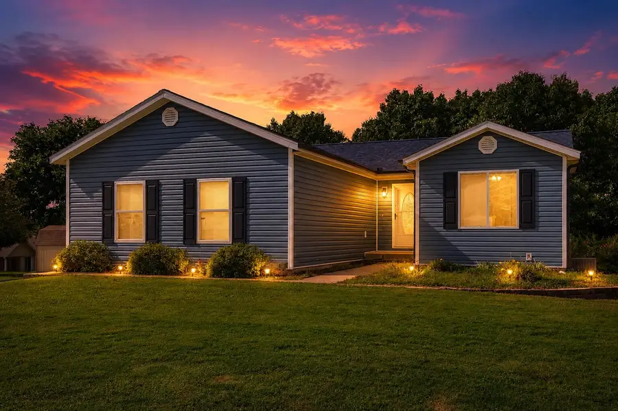 237 N Catamount Boulevard, Branson West, MO 65737 - #3