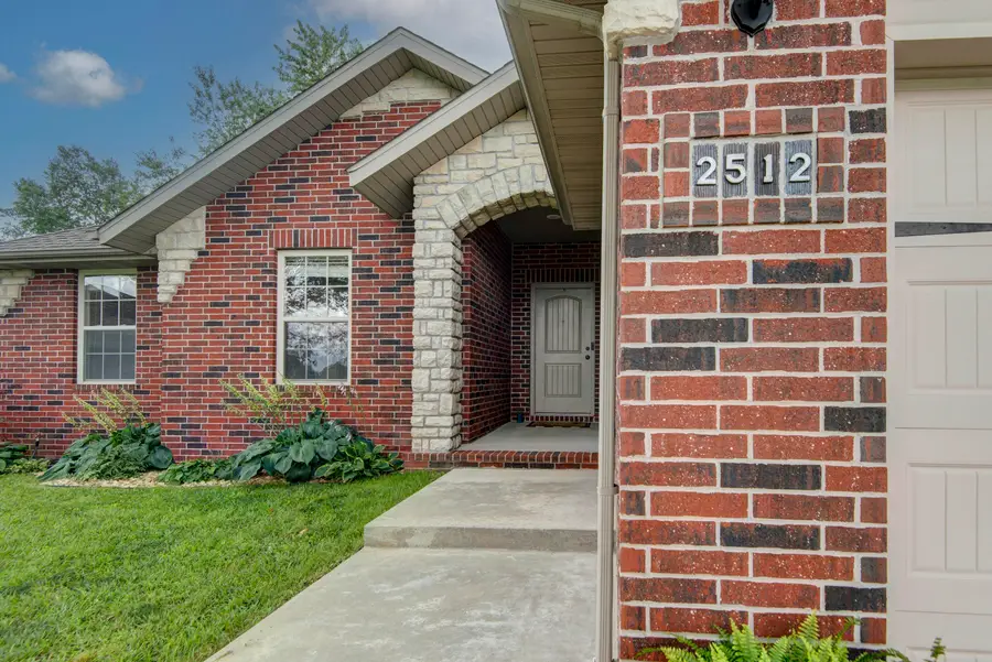 2512 W Chris Court, Ozark, MO 65721 - #3