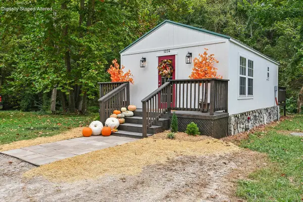 1234 Peace In Valley Road, Blue Eye, MO 65611