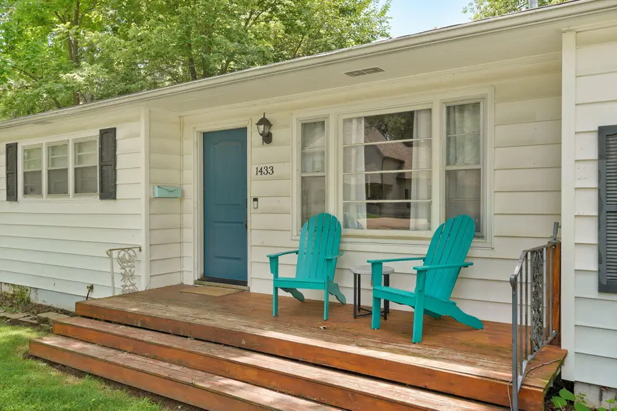 1433 S Pickwick Avenue, Springfield, MO 65804 - #2