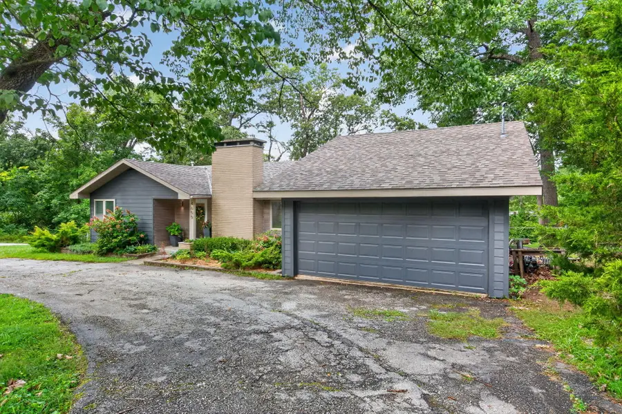 4655 S Lakehill Avenue, Springfield, MO 65804 - #3