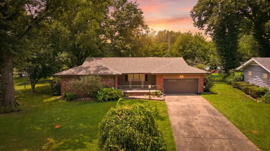 2411 S Mayfair Avenue, Springfield, MO 65804 - #3