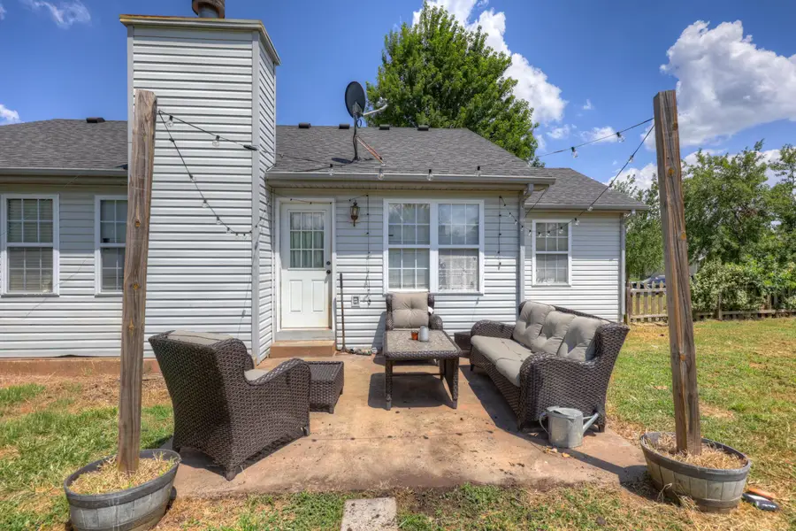1623 Sophia Street, Carthage, MO 64836 - #3