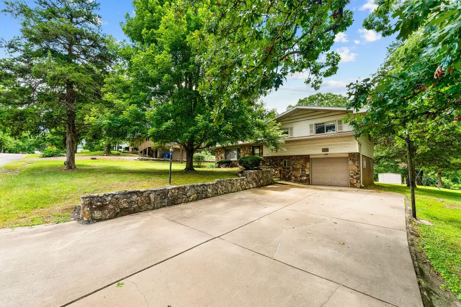341 Greenbrier Lane, Hollister, MO 65672 - #3