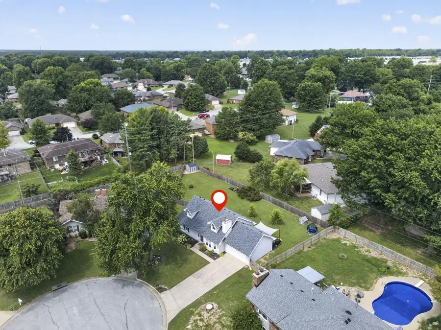 3905 S Crystal Place, Springfield, MO 65807 - #2