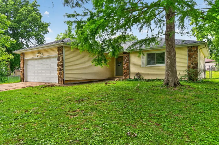 4105 W Dahlia Drive, Battlefield, MO 65619 - #2