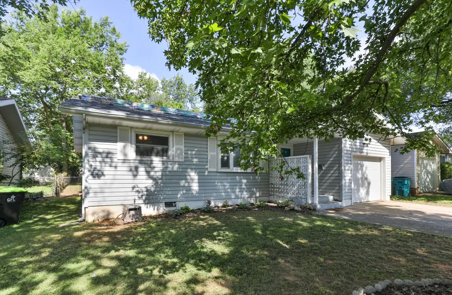 821 N Forest Avenue, Springfield, MO 65802 - #2