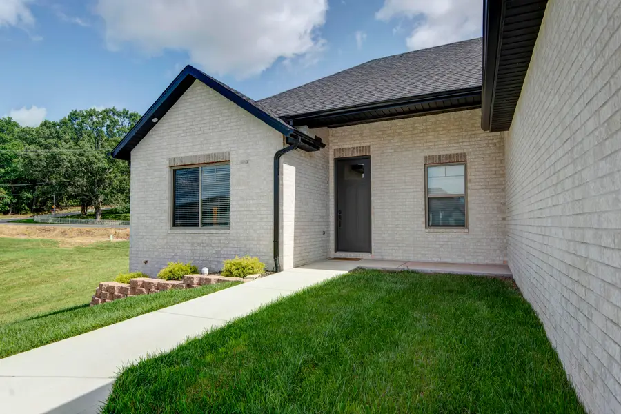 1539 W Gaslight Drive, Springfield, MO 65810 - #3