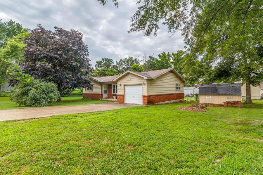 711 E National Avenue, Richland, MO 65556 - #2