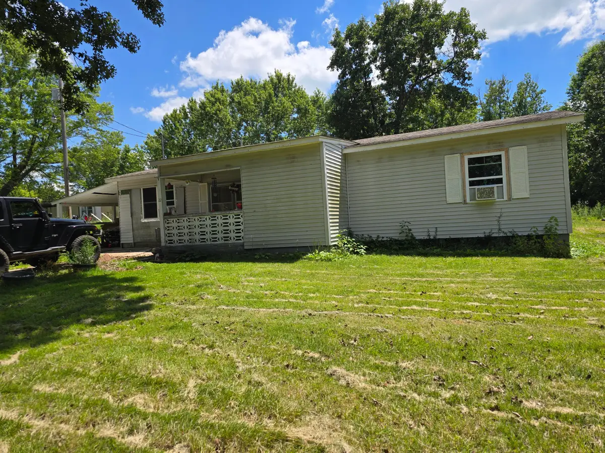22 Thomasville Road, Buffalo, MO 65622 - #1