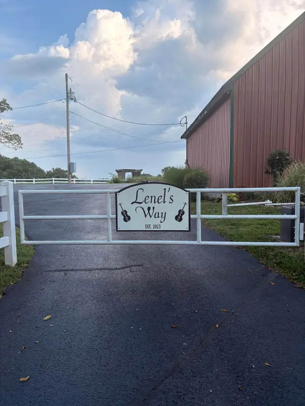 3994 Us Highway 160, Walnut Shade, MO 65771