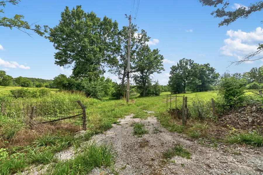 000 N Farm Road 53, Walnut Grove, MO 65770 - #2