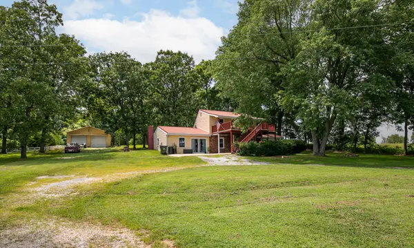20250 S 1485 Road, Stockton, MO 65785