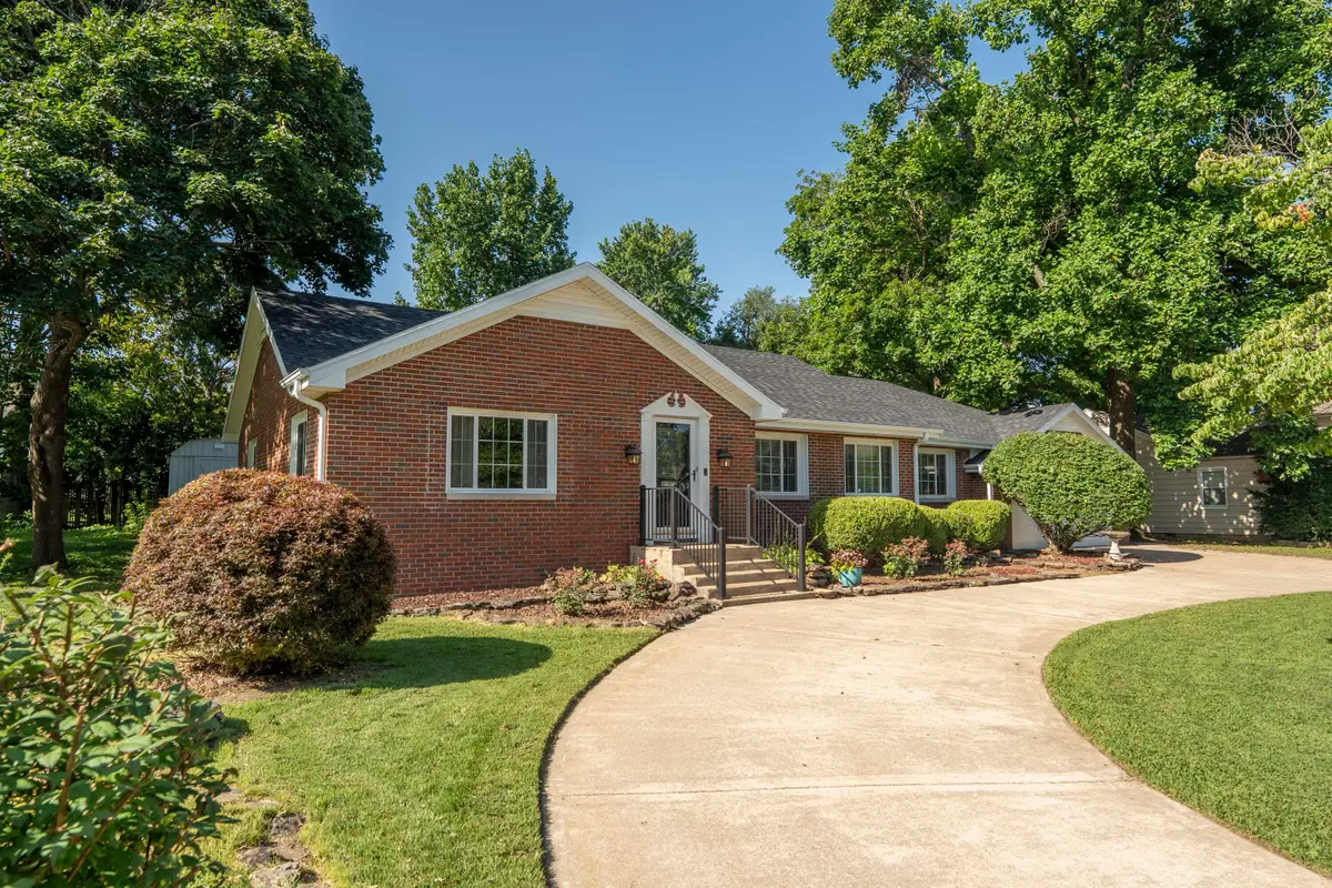 718 E University Street, Springfield, MO 65807 - #1