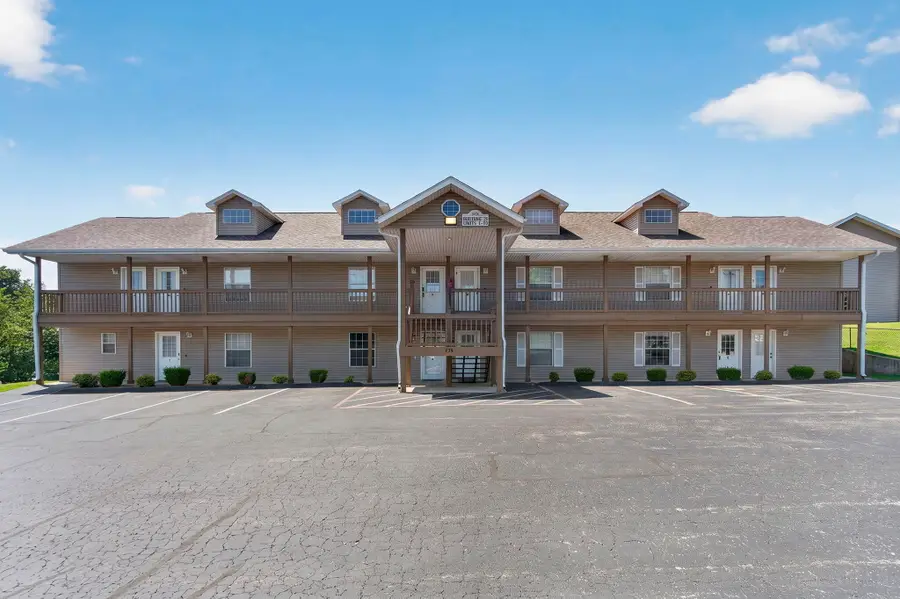 29 Fall Creek Drive #Apt 4, Branson, MO 65616 - #2