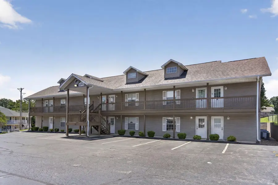 29 Fall Creek Drive #Apt 4, Branson, MO 65616 - #3
