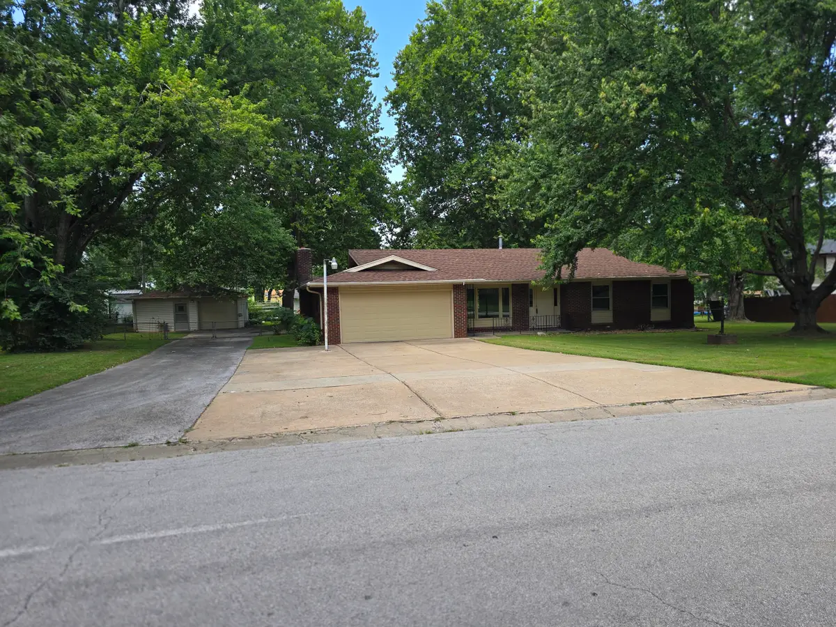4321 S Ridgecrest Drive, Springfield, MO 65810 - #1