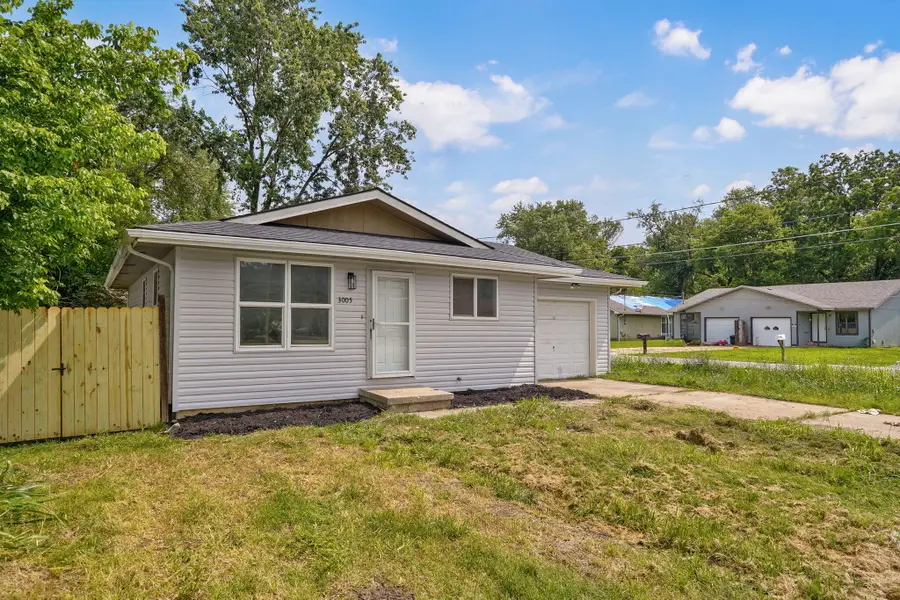 3005 W Pacific Street, Springfield, MO 65802 - #2