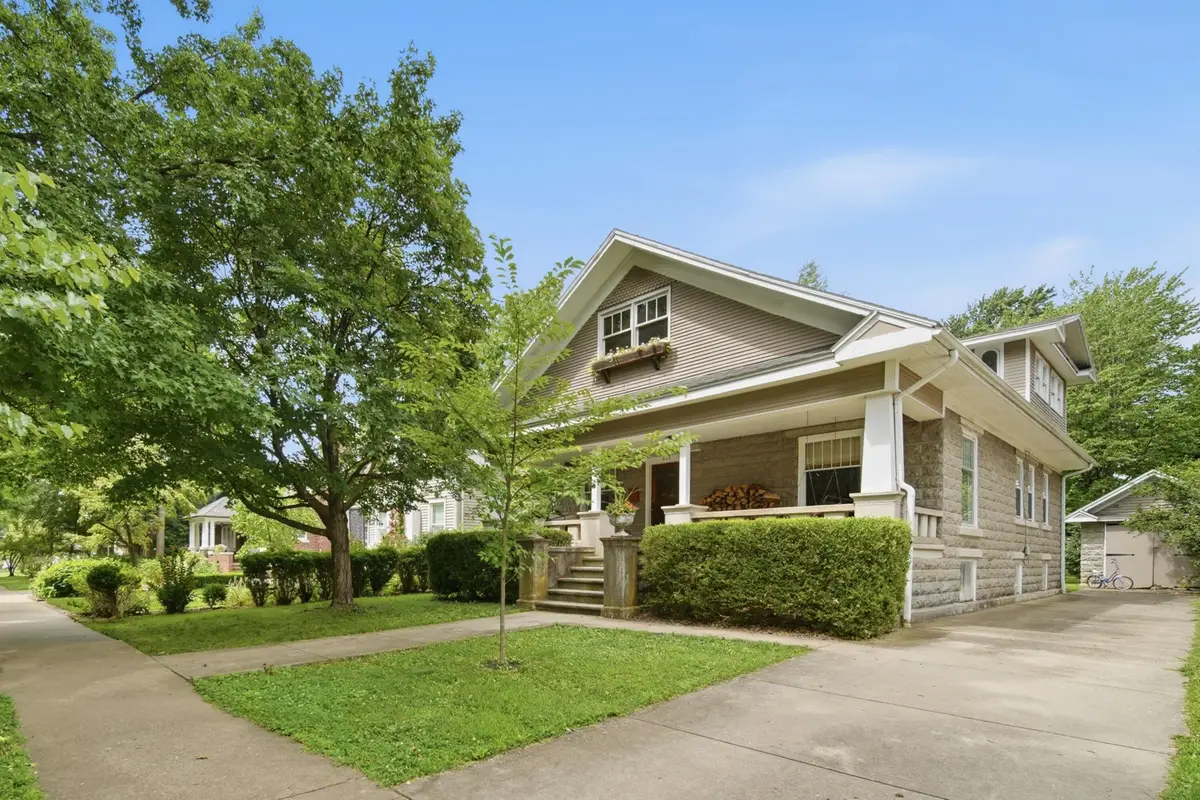 637 S Weller Avenue, Springfield, MO 65802 - #1