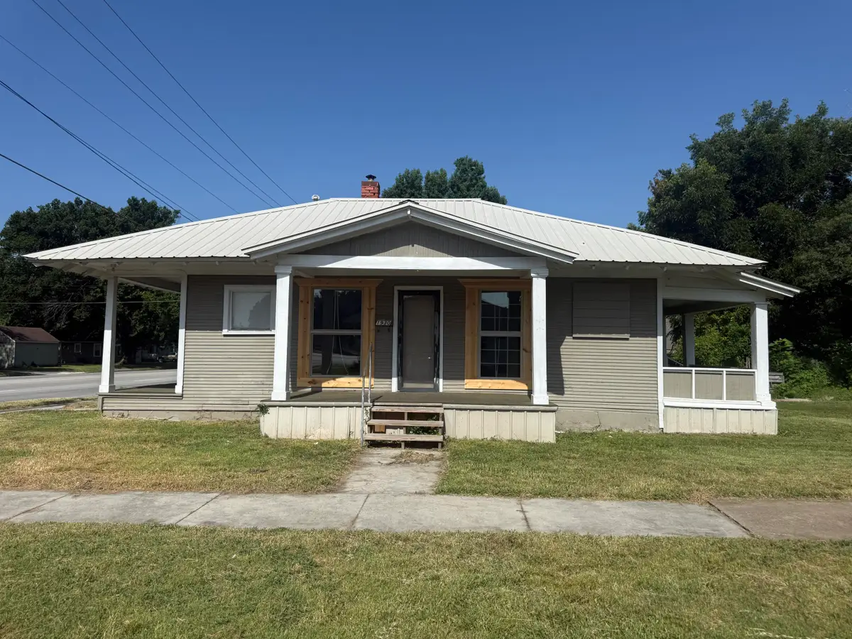 1930 S Porter Avenue, Joplin, MO 64804 - #1