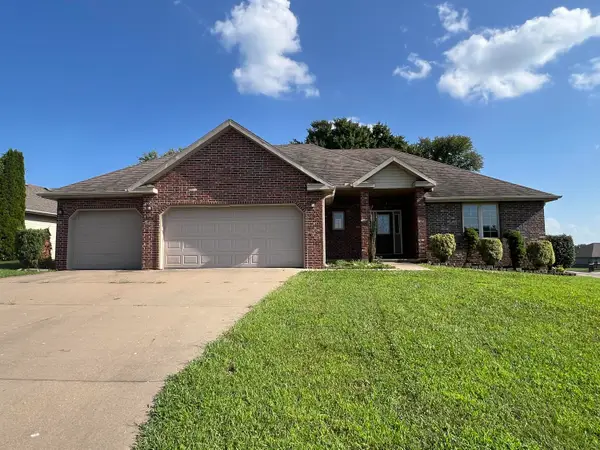 501 Falcon Heights, Rogersville, MO 65742