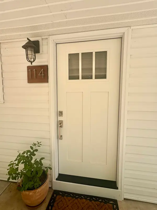 114 N Gymnasium Street, Everton, MO 65646